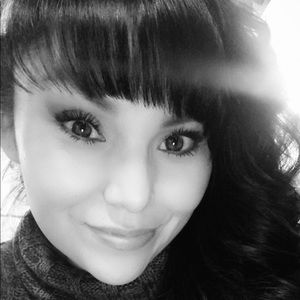 Meet your Posher, Sonya